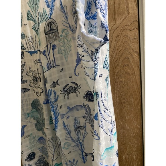 Jane + Delancey White Blue Sea Life Print Short Sleeve Button Blouse L Light - Picture 11 of 13